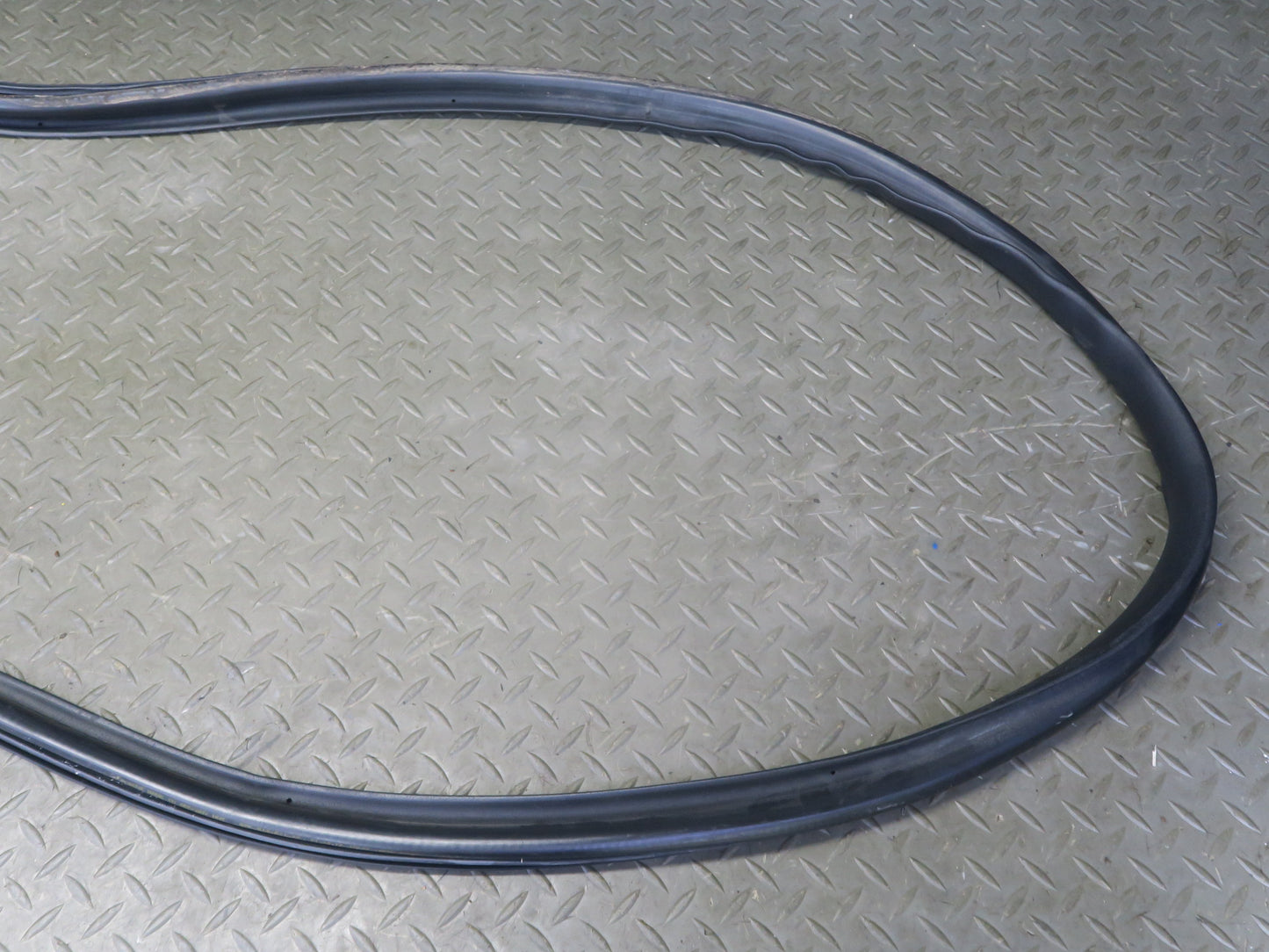 2010-2016 Porsche Panamera 970 Rear Trunk Weatherstrip Rubber Seal Gasket