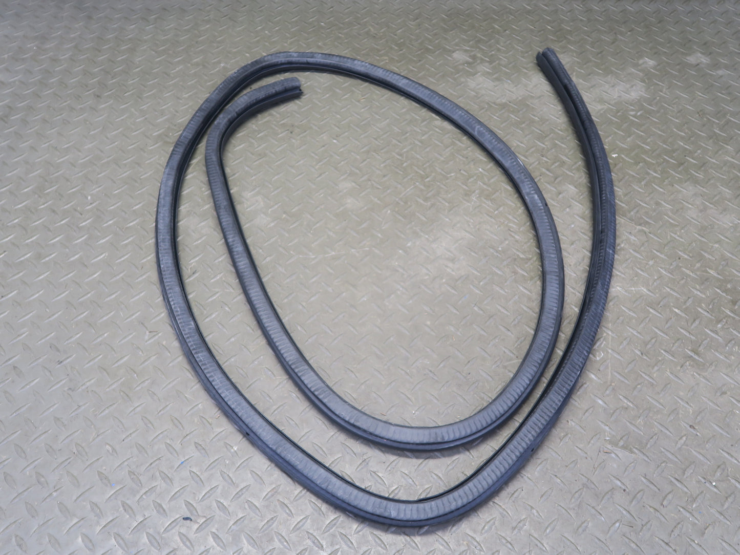 2010-2016 Porsche Panamera 970 Front & Rear Door Weatherstrip Seal Set of 4