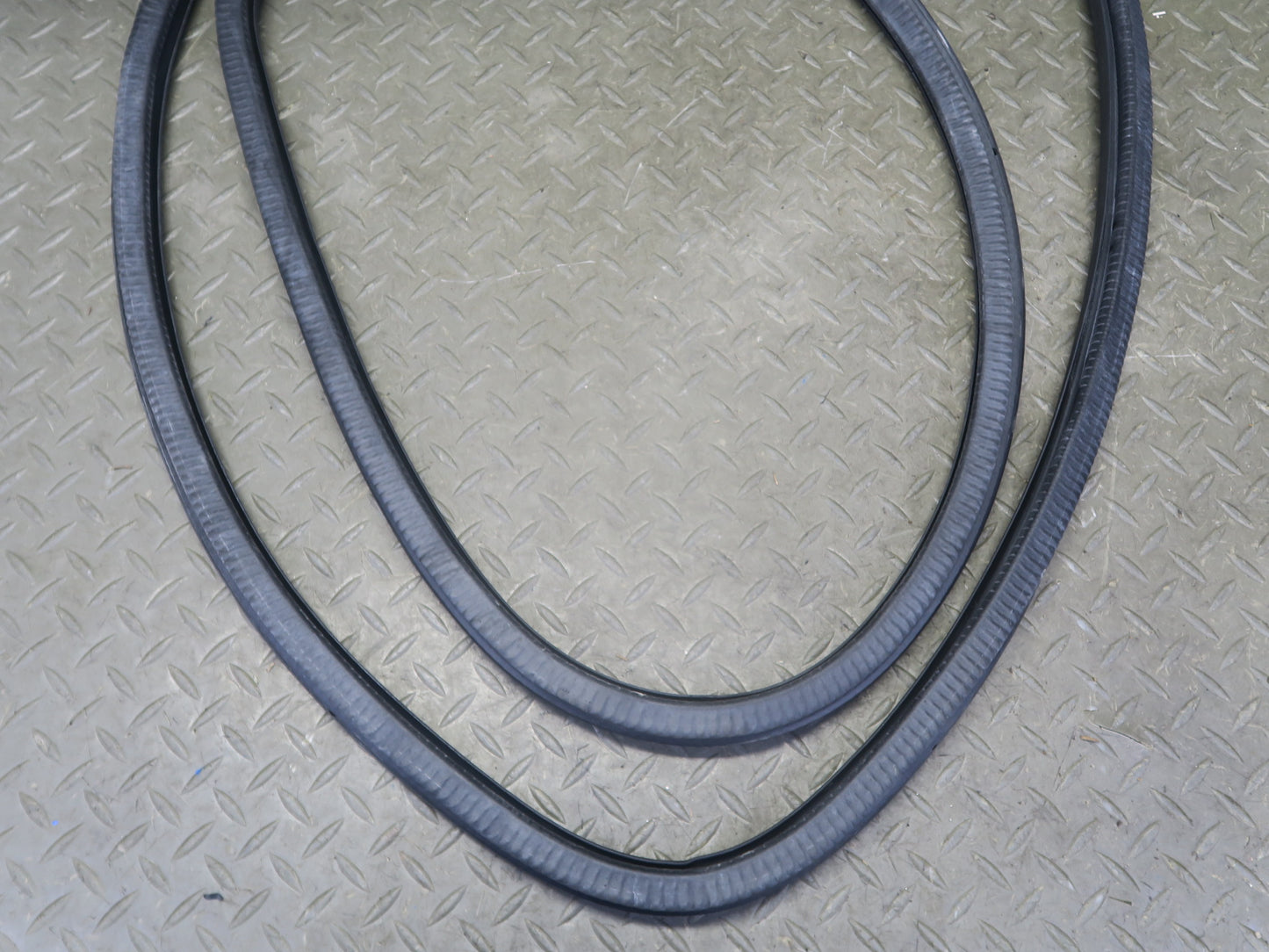 2010-2016 Porsche Panamera 970 Front & Rear Door Weatherstrip Seal Set of 4