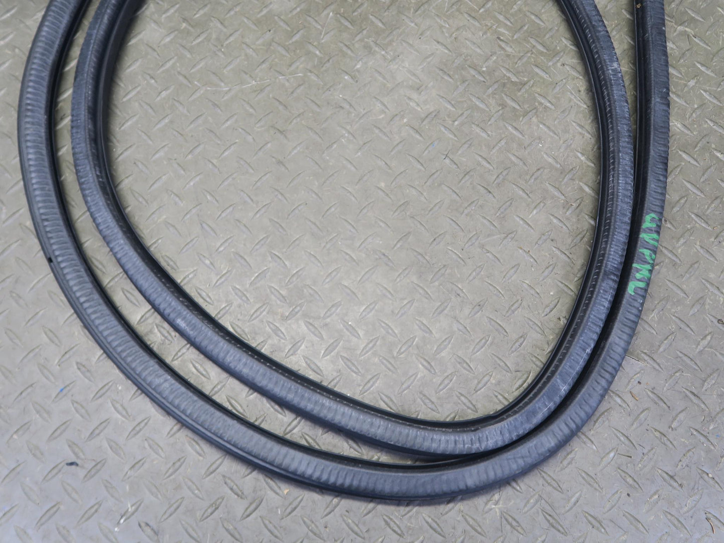 2010-2016 Porsche Panamera 970 Front & Rear Door Weatherstrip Seal Set of 4