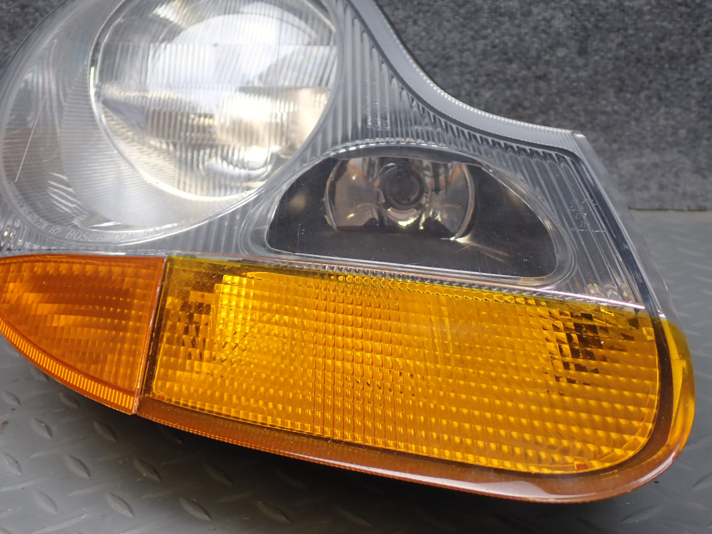 1999 Porsche Boxster 986 Front Right Halogen Headlight Lamp 98663103204