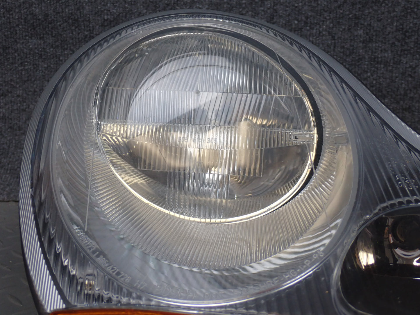 1999 Porsche Boxster 986 Front Right Halogen Headlight Lamp 98663103204