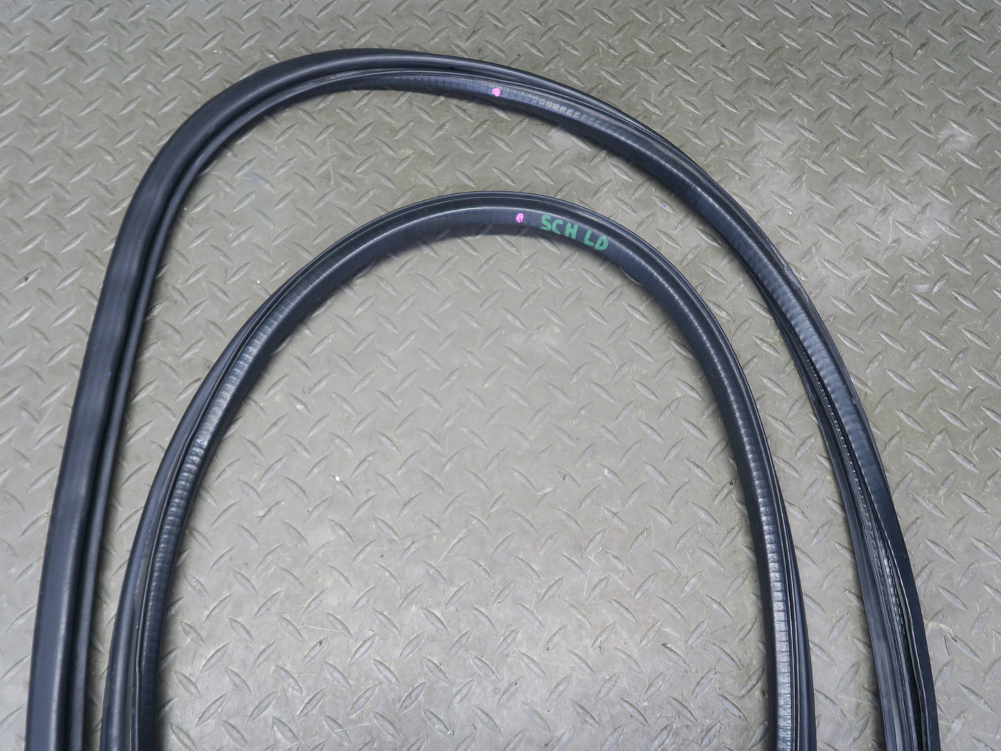 92-00 Lexus UZZ30L SC300 SC400 Left Right Door Weatherstrip Rubber Seal Set OEM