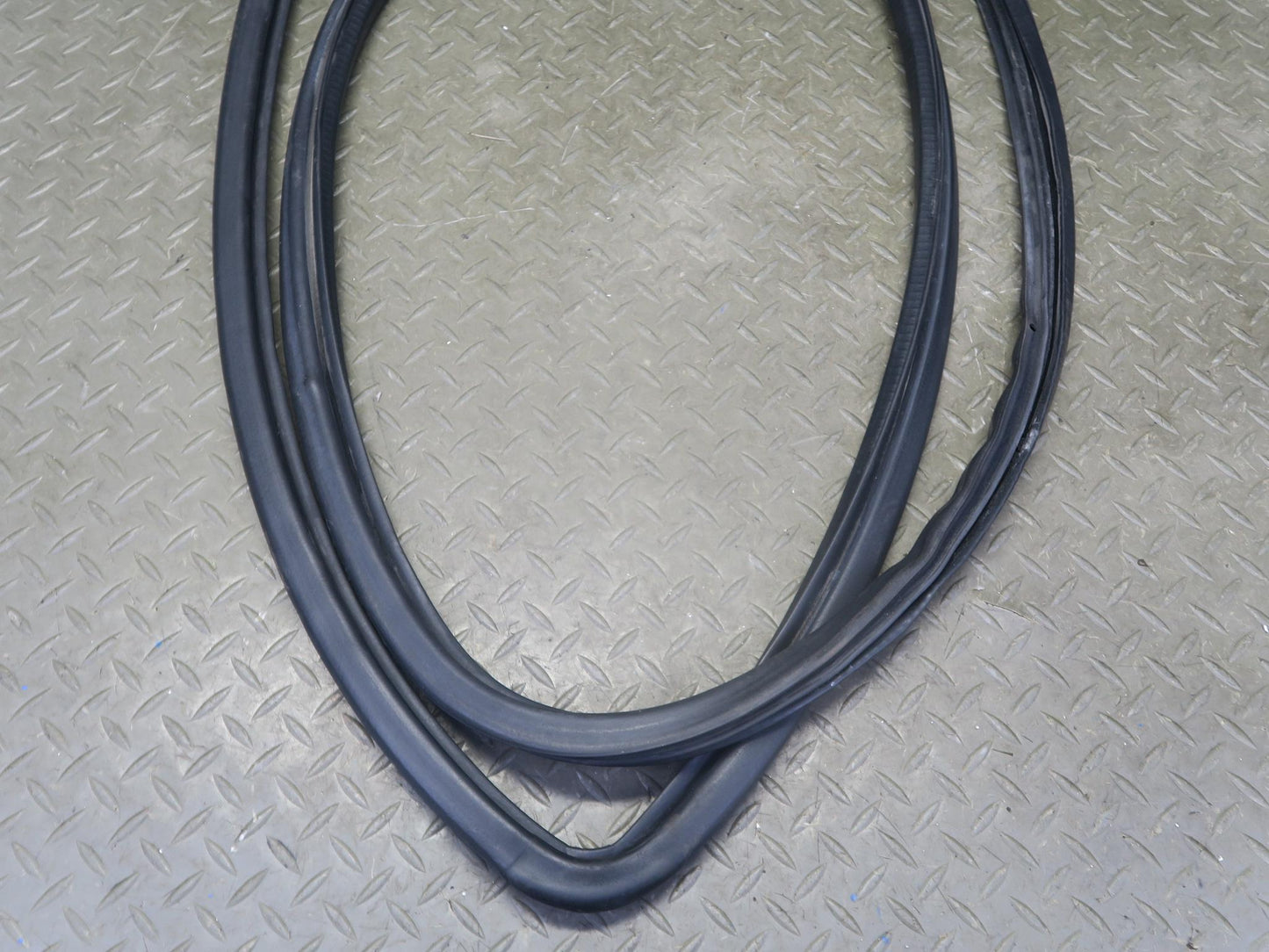 92-00 Lexus UZZ30L SC300 SC400 Left Right Door Weatherstrip Rubber Seal Set OEM