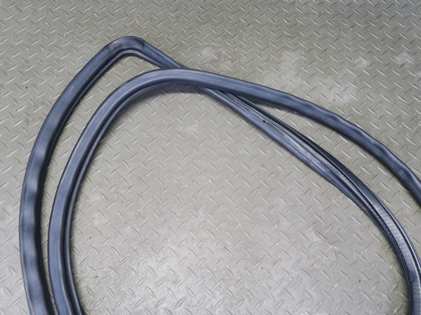 92-00 Lexus UZZ30L SC300 SC400 Left Right Door Weatherstrip Rubber Seal Set OEM