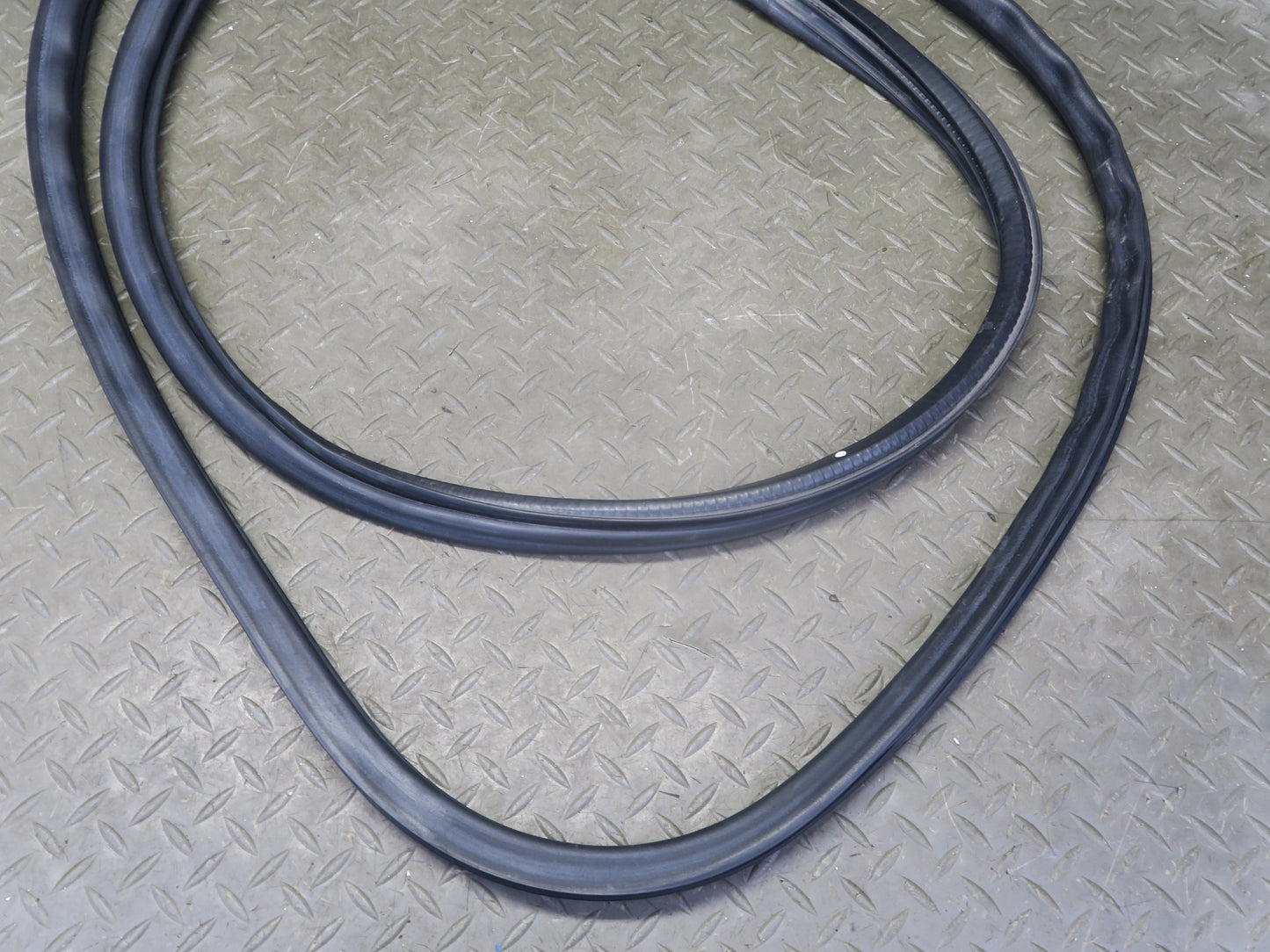 92-00 Lexus UZZ30L SC300 SC400 Left Right Door Weatherstrip Rubber Seal Set OEM