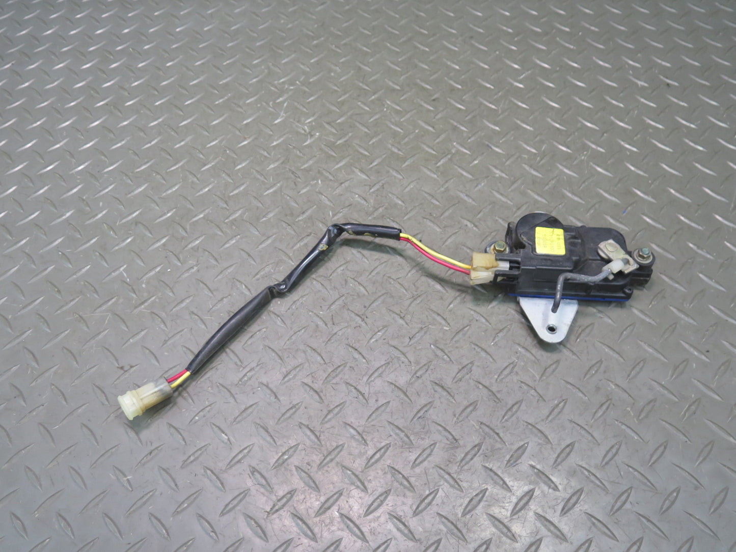 79-83 Datsun S130 280ZX Right Passenger Side Power Door Lock Actuator OEM