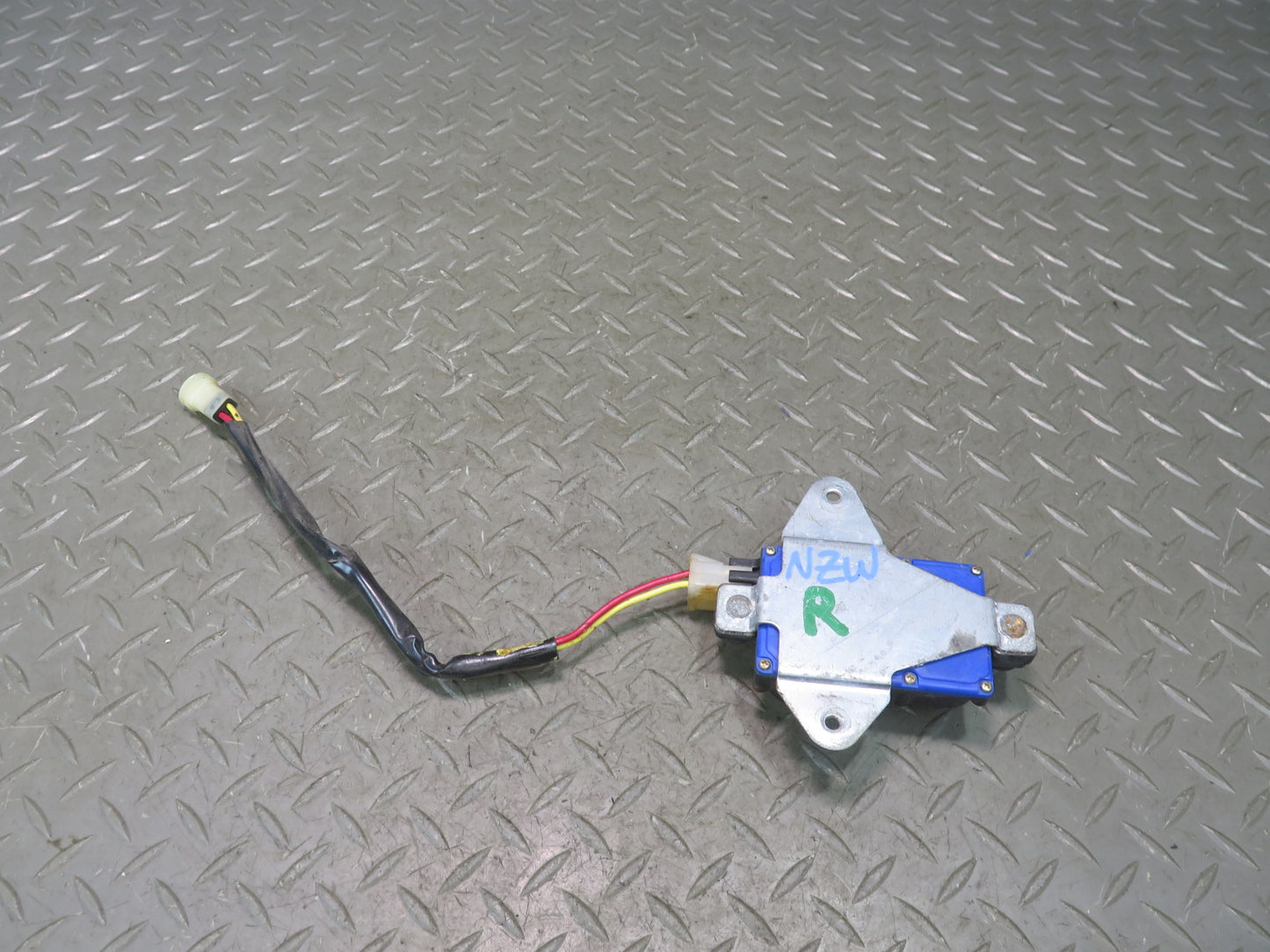 79-83 Datsun S130 280ZX Right Passenger Side Power Door Lock Actuator OEM