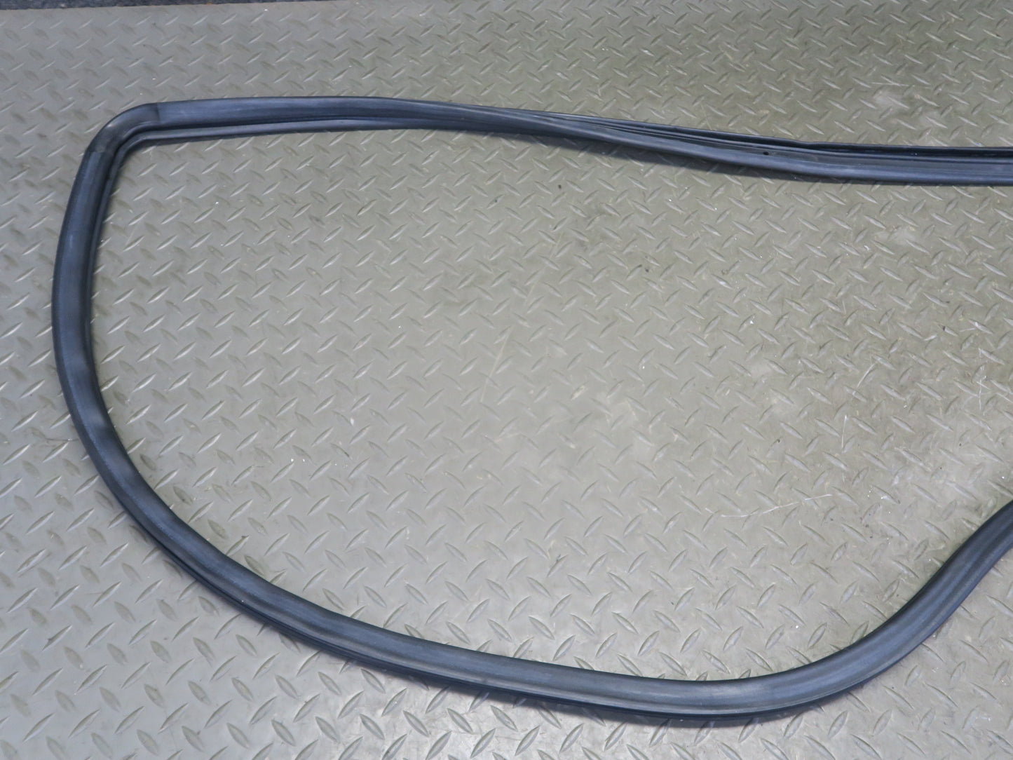 92-00 Lexus UZZ30L SC300 SC400 Left Right Door Weatherstrip Rubber Seal Set OEM
