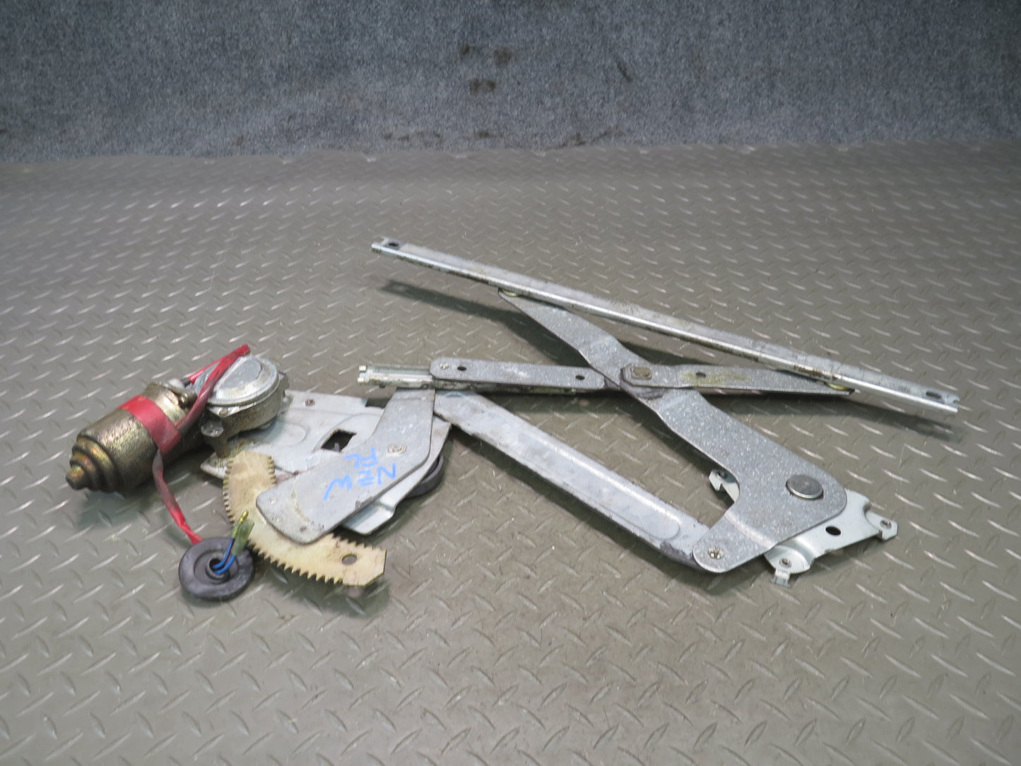 79-83 Datsun Nissan S130 280ZX 2+0 Left Door Window Regulator w Motor OEM