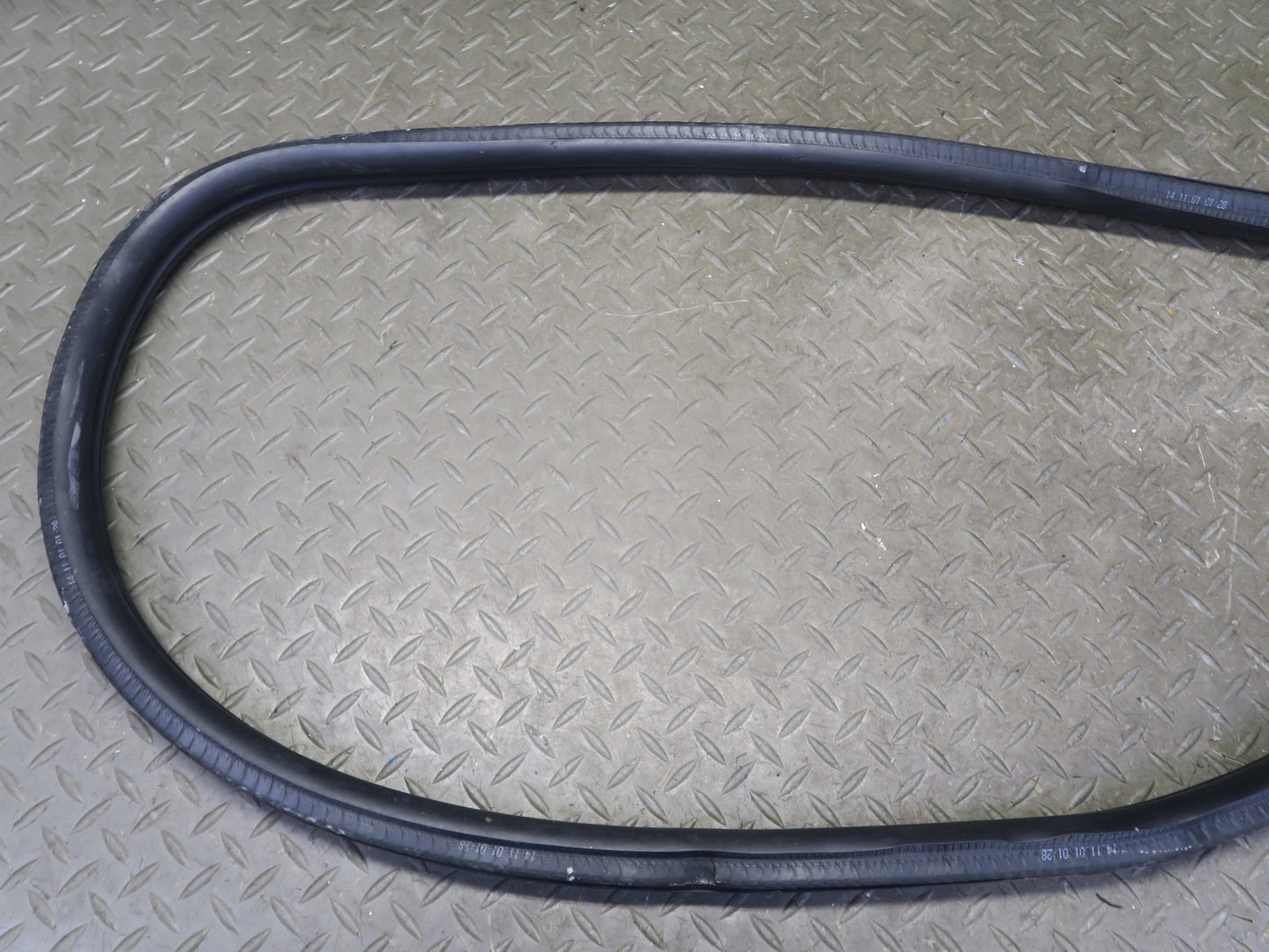 97-04 Porsche Boxster 986 Left Door Weatherstrip Rubber Seal Gasket