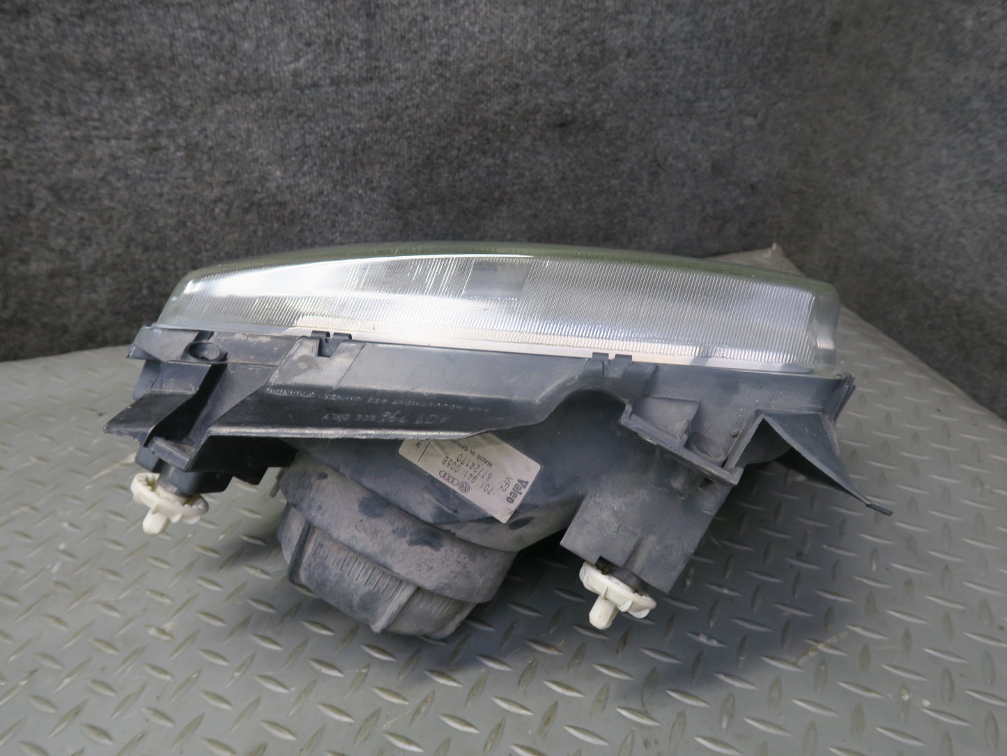 99-03 VW Eurovan T4 Set of 2 Front Right & Left Halogen Headlight Lamp OEM