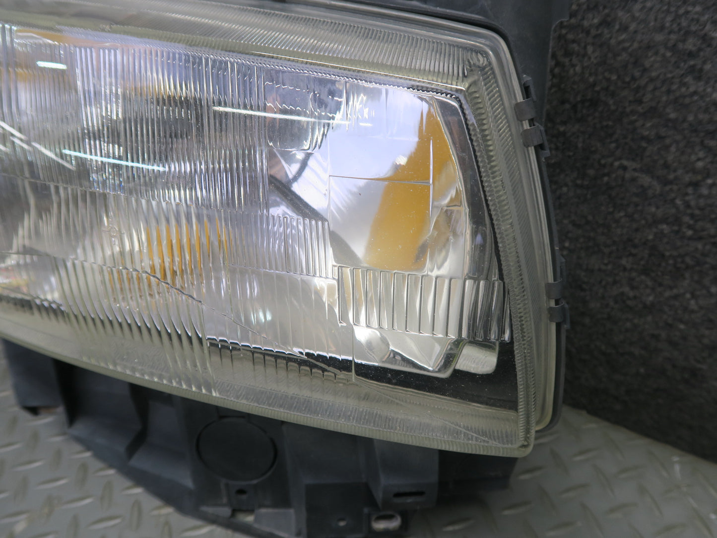 99-03 VW Eurovan T4 Set of 2 Front Right & Left Halogen Headlight Lamp OEM