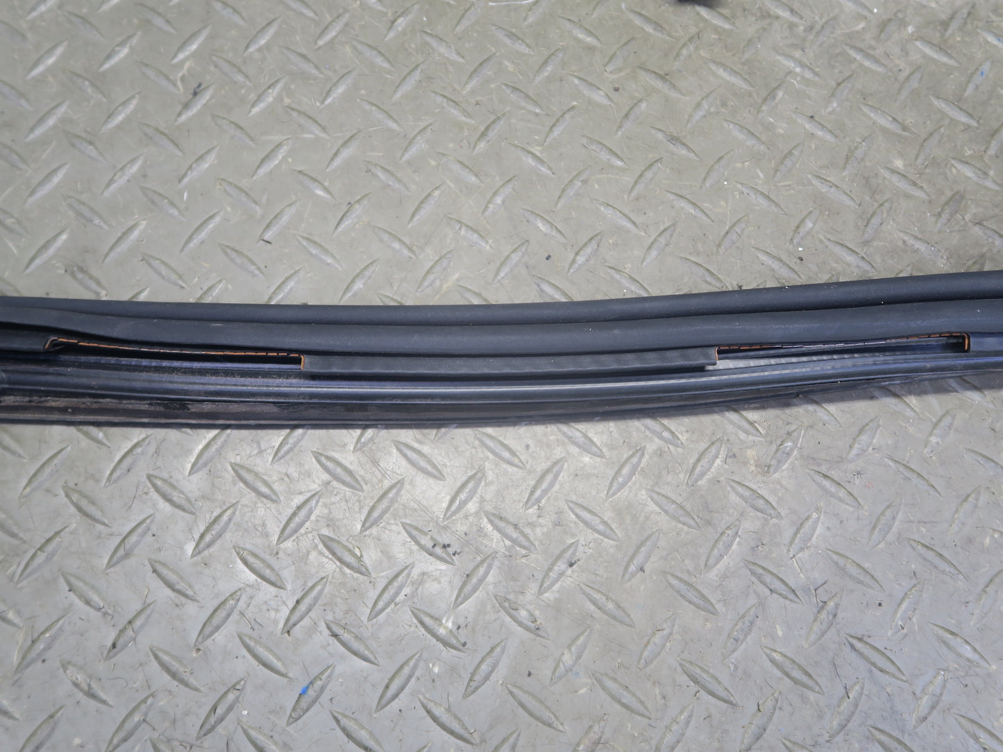 02-10 Lexus SC430 Front Roof Weatherstrip Rubber Seal w Window Bracket Set OEM