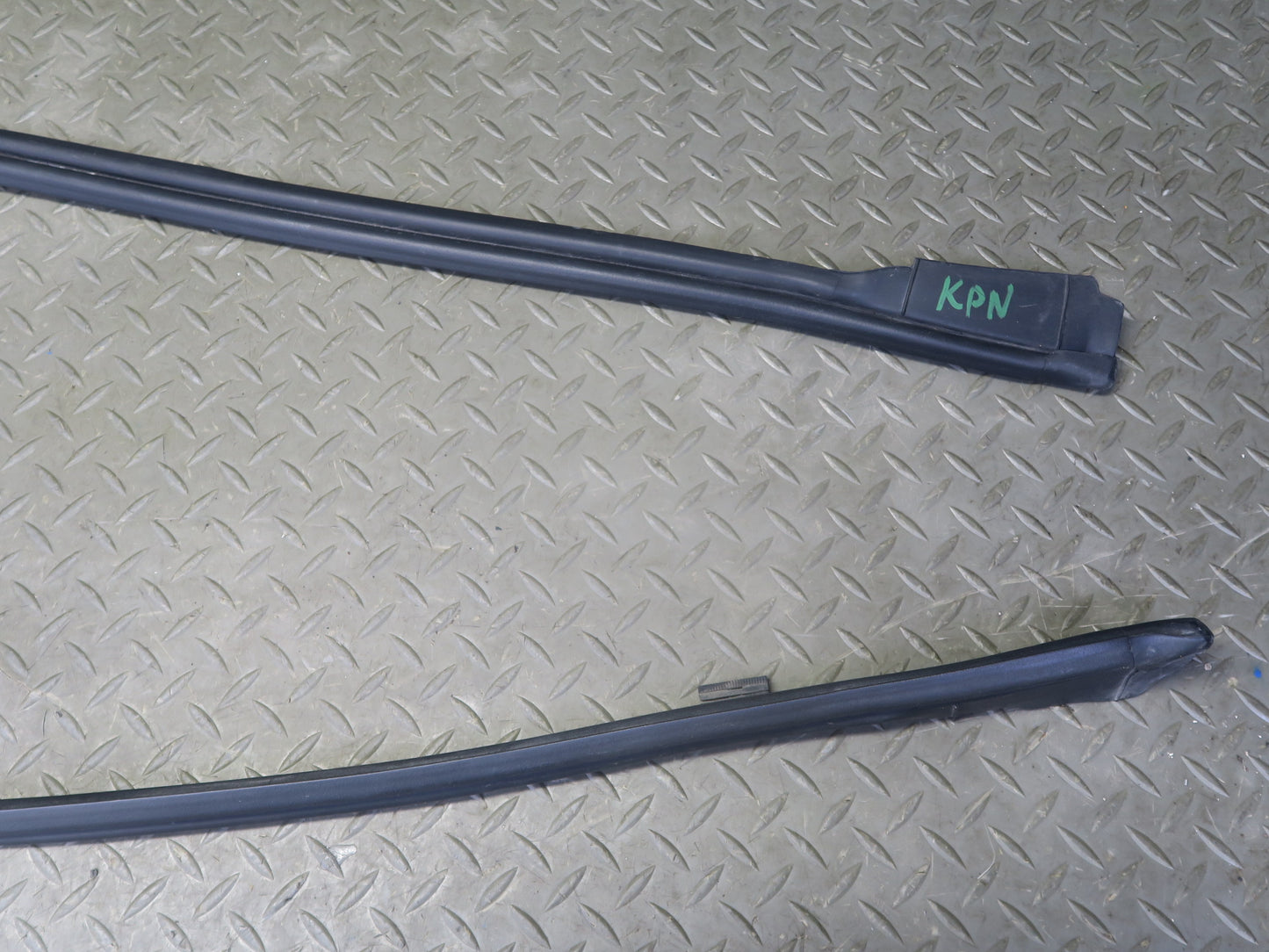 1999-2004 Porsche 911 996 Convertible TOP Roof Weatherstrip Rubber Seal Gasket