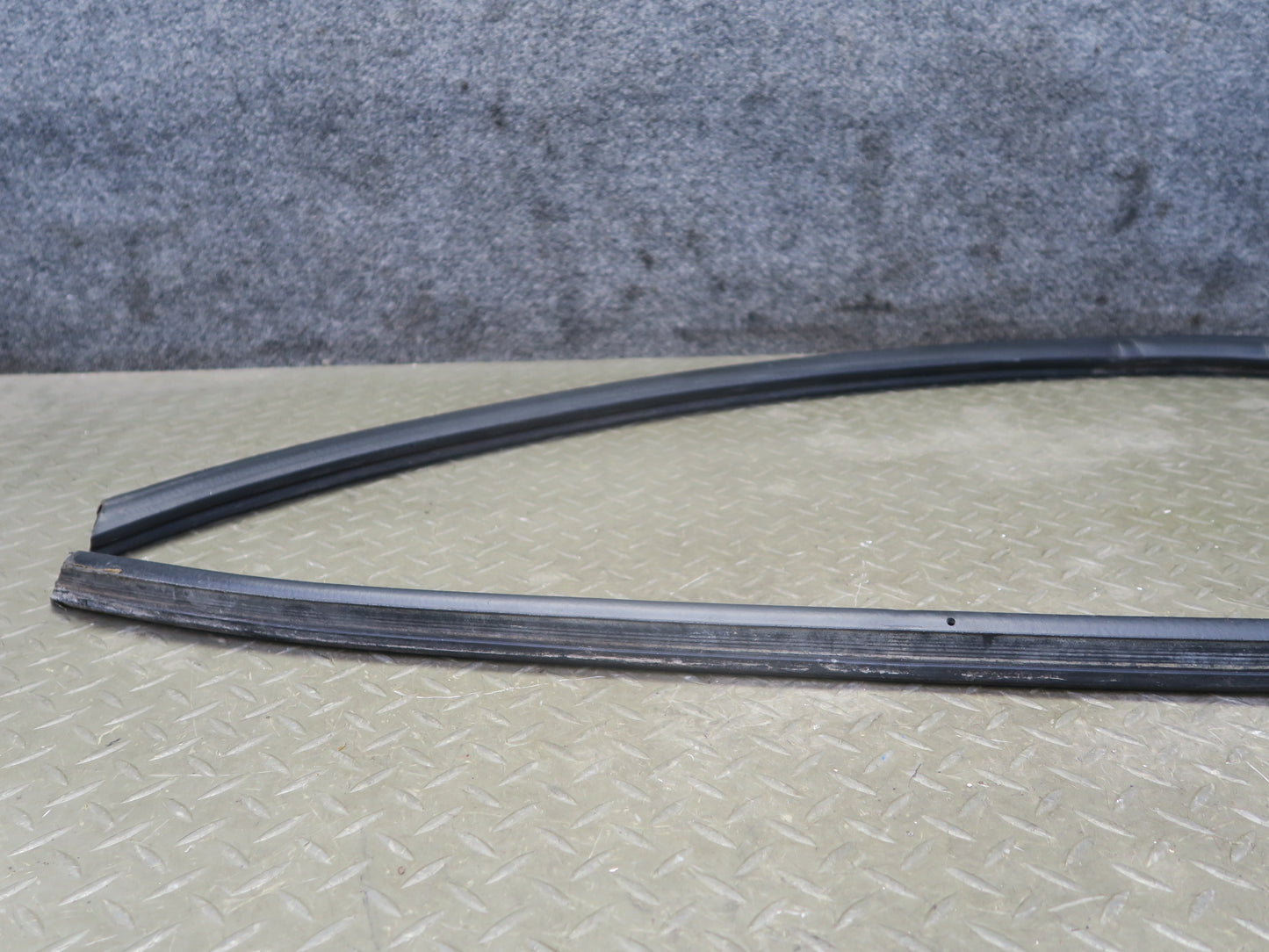 84-96 Chevrolet Corvette C4 Set of 2 Rear Targa Roof Seal Windlace Rubber OEM