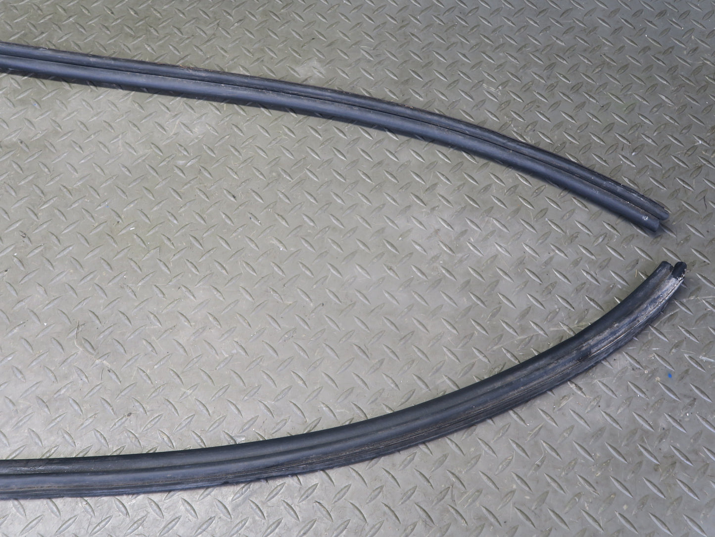 84-96 Chevrolet Corvette C4 Set of 2 Rear Targa Roof Seal Windlace Rubber OEM