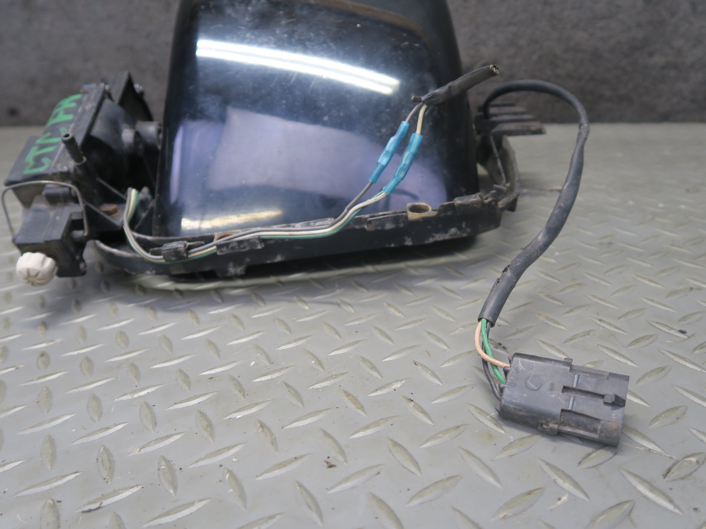 84-87 Chevrolet Corvette C4 Front Right POP UP Headlight Motor Cover Assy OEM