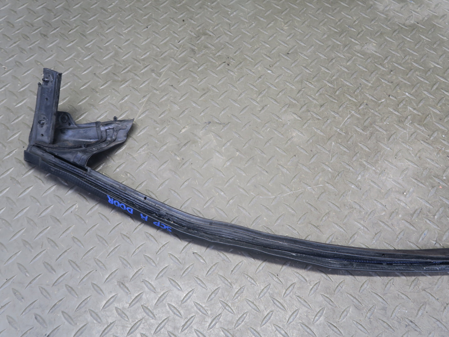 02-10 Lexus Z40 SC430 Front Right Door Weatherstrip Rubber Seal Set OEM