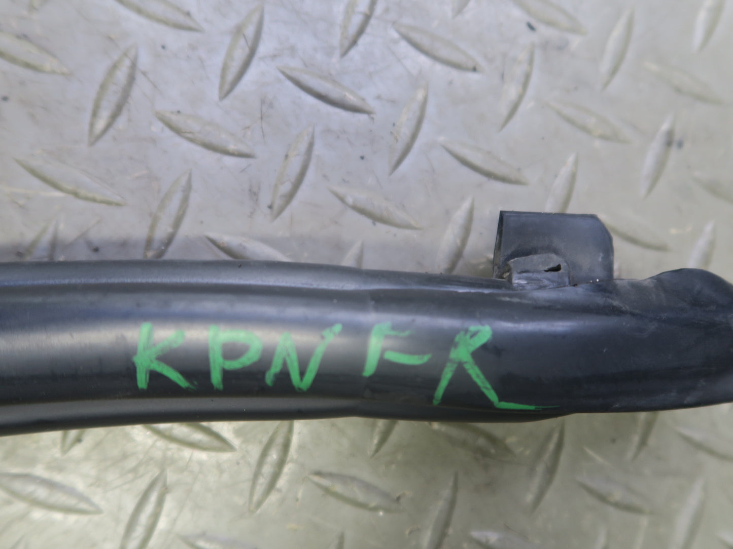 99-05 Porsche 911 996 Convertble Left & Right Door Weatherstrip Rubber Seal Set
