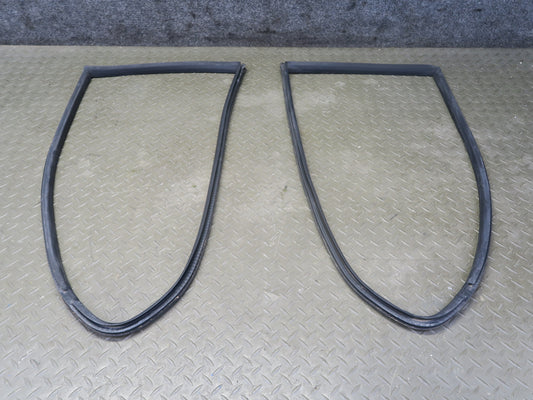 95-99 BMW E36 318ti Compact Rear Quarter Window Weatherstrip Rubber Seal Set