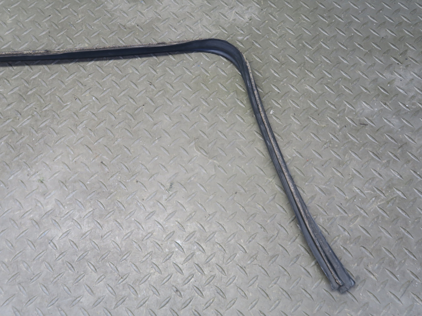 96-99 BMW E36 318iC Set of 3 Front Hood Weatherstrip Rubber Seal OEM