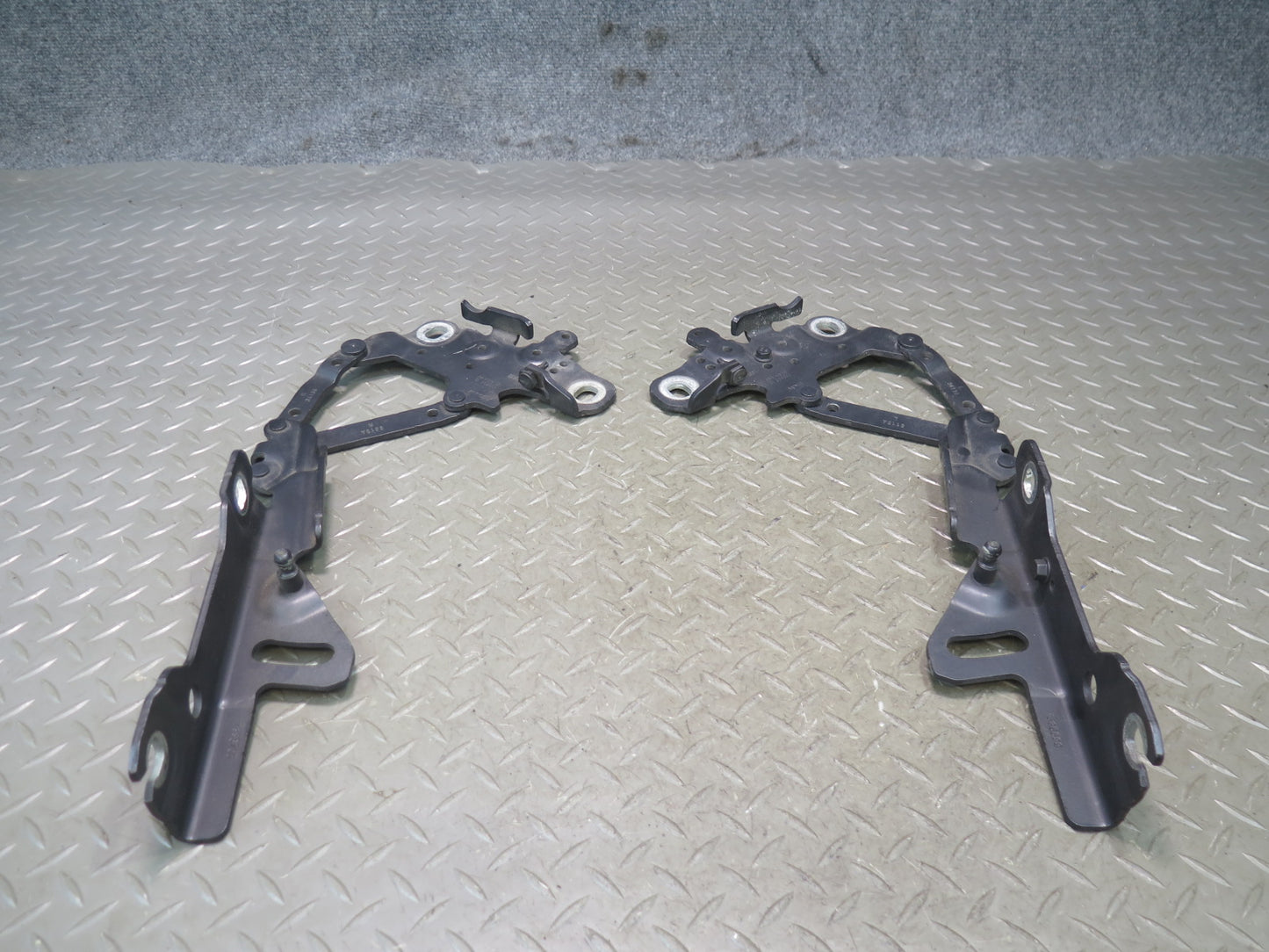 14-16 BMW F32 F33 435I Set of 2 Front Left & Right Hood Hinge Black OEM