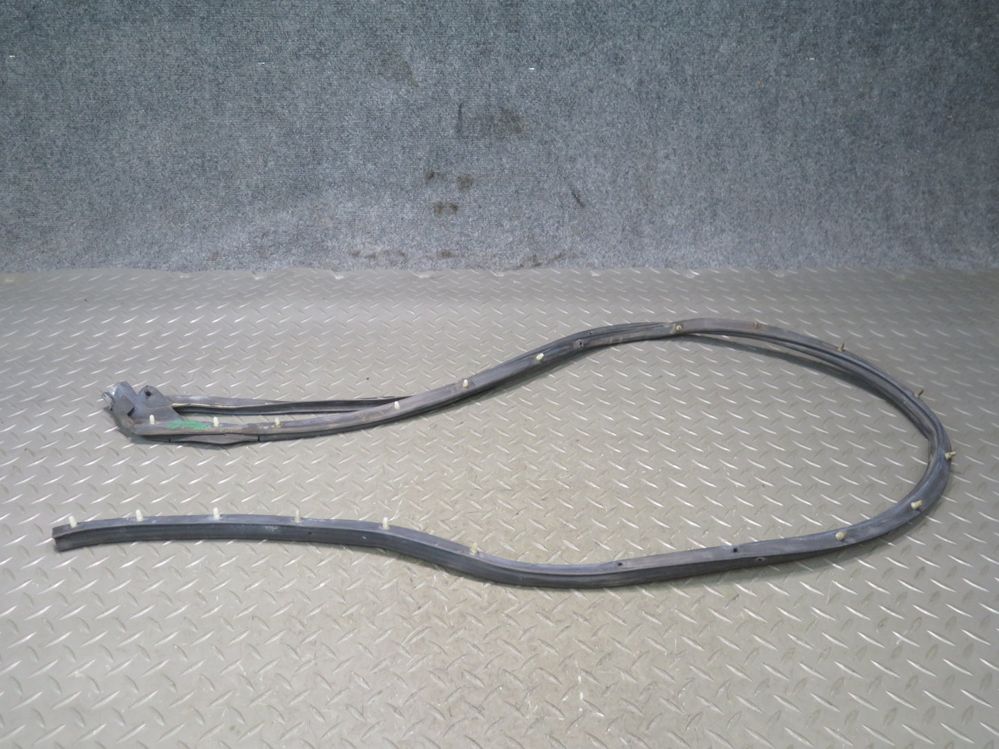 79-83 Datsun 280ZX 2+0 Set of 4 Left & Right Door Weatherstrip Seal OEM