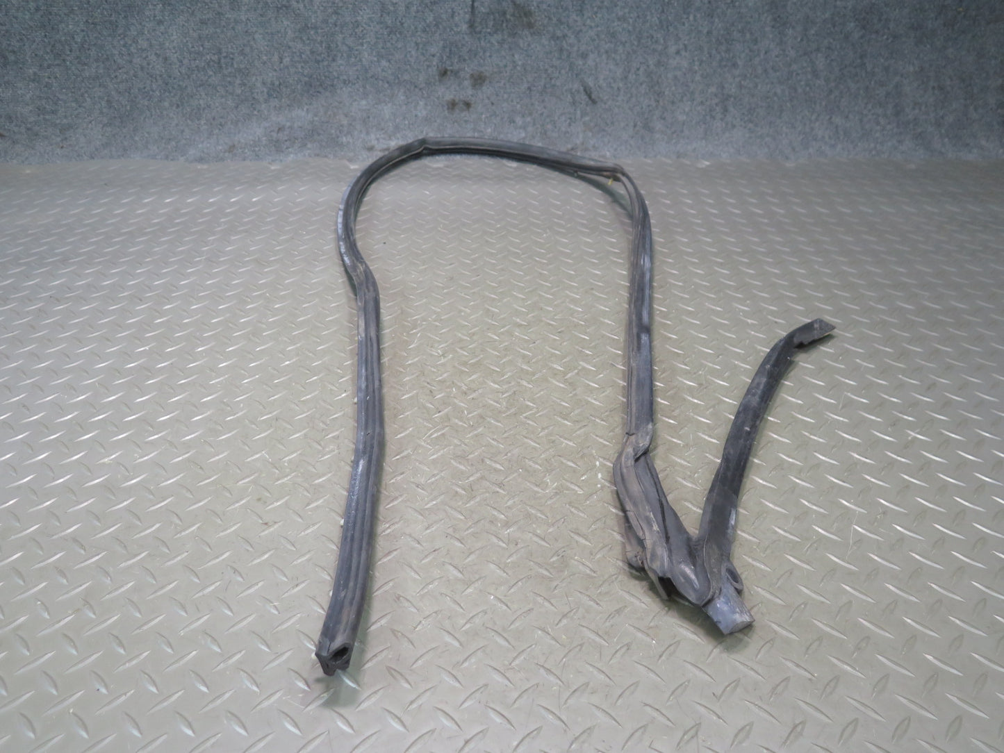 79-83 Datsun 280ZX 2+0 Set of 4 Left & Right Door Weatherstrip Seal OEM