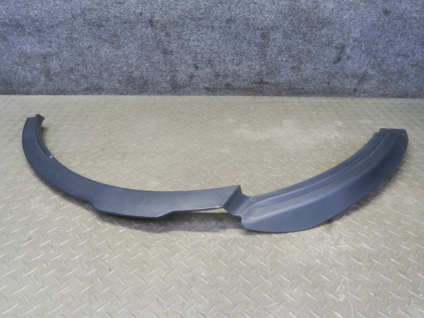 2012-2019 Range Rover Evoque L538 4DR Rear Left & Right Wheel Arch Molding Set