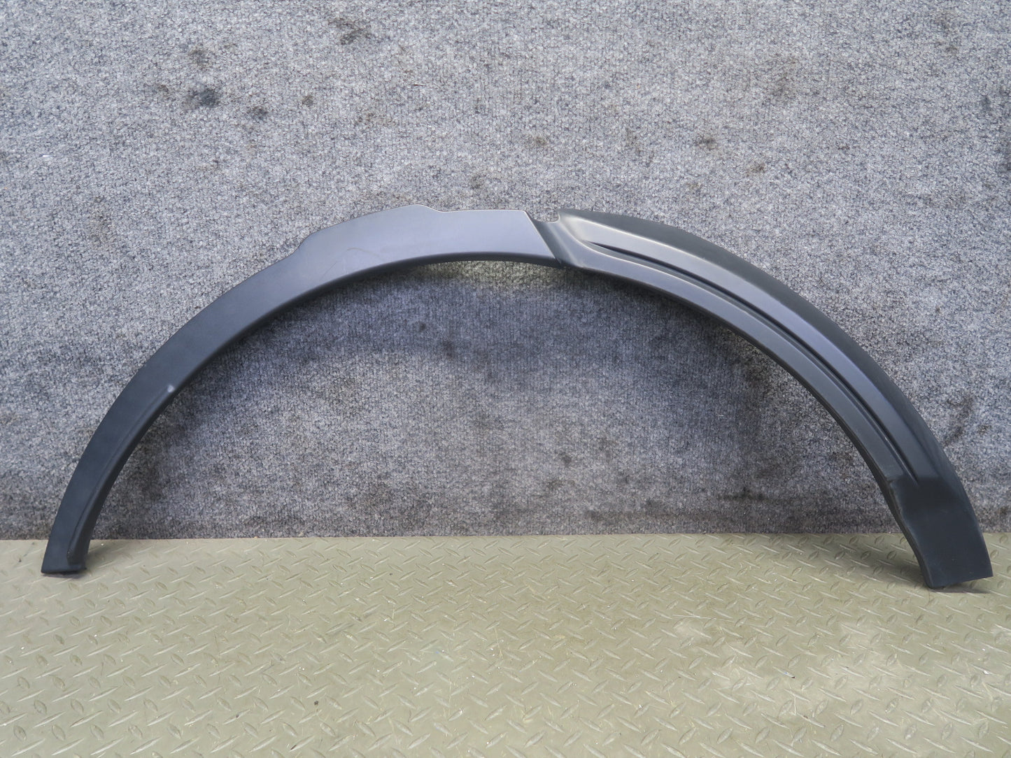 2012-2019 Range Rover Evoque L538 4DR Rear Left & Right Wheel Arch Molding Set
