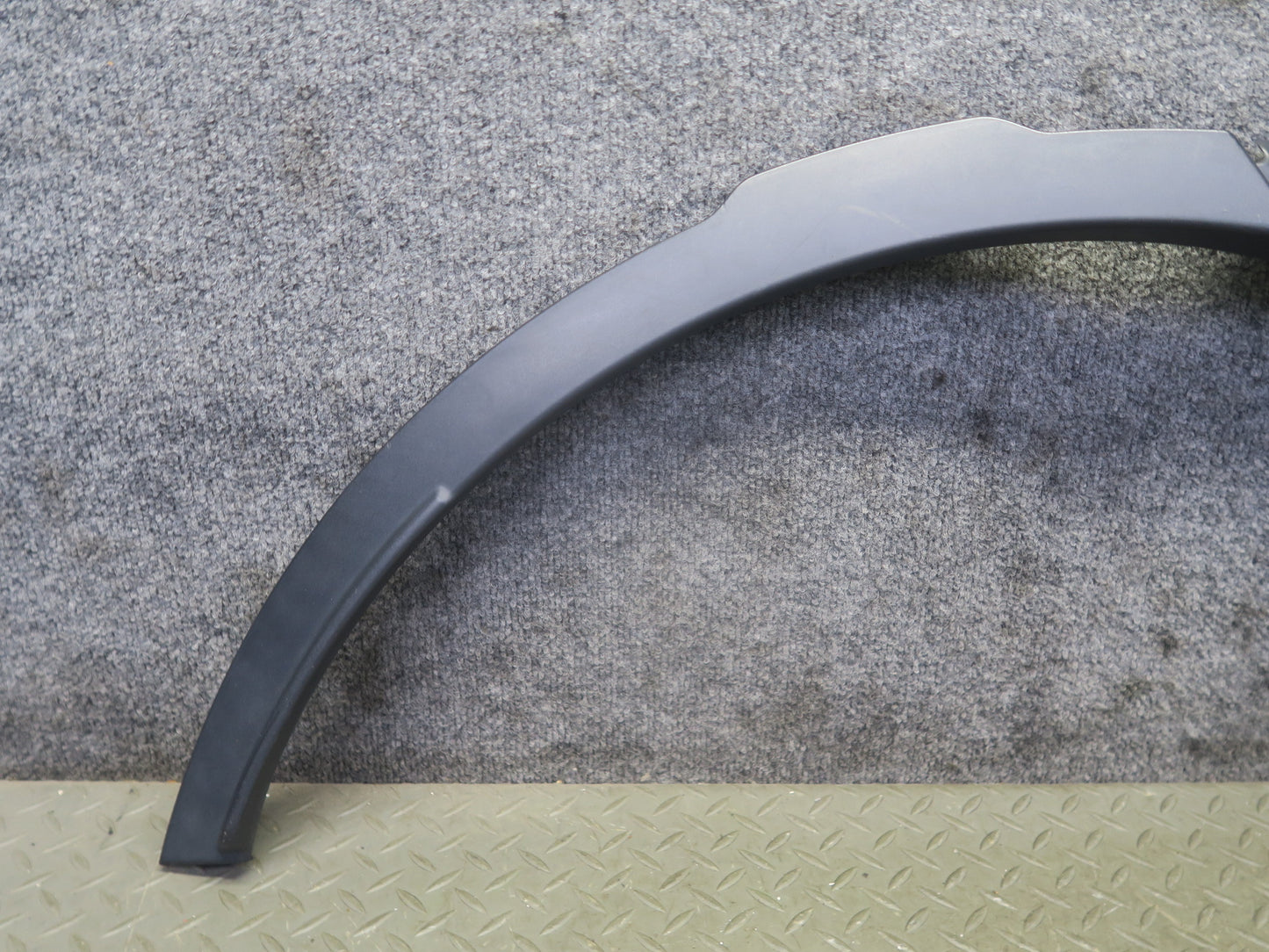 2012-2019 Range Rover Evoque L538 4DR Rear Left & Right Wheel Arch Molding Set