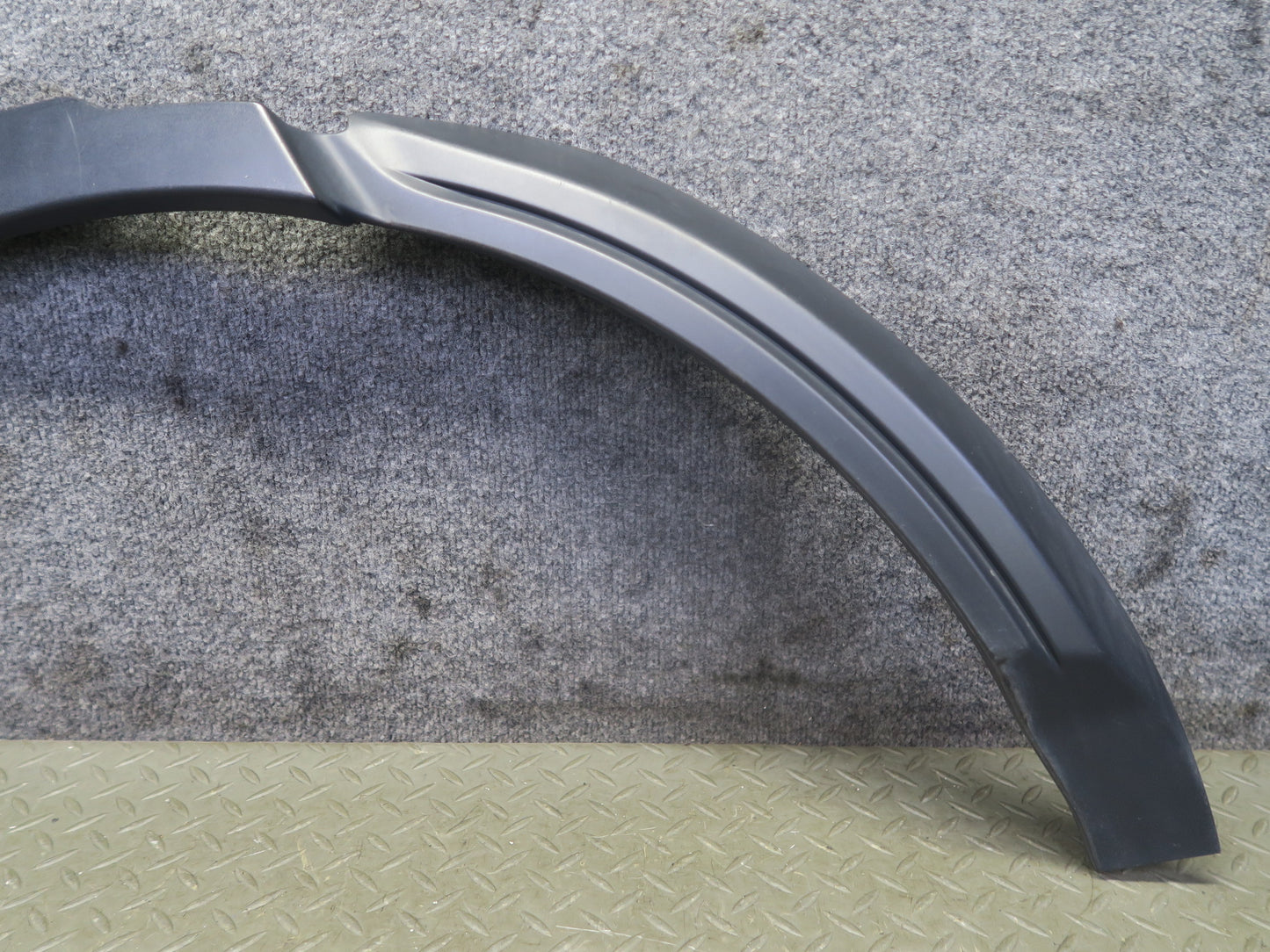 2012-2019 Range Rover Evoque L538 4DR Rear Left & Right Wheel Arch Molding Set