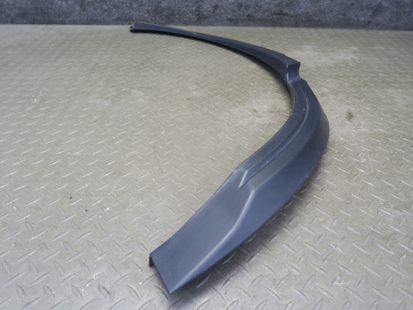 2012-2019 Range Rover Evoque L538 4DR Rear Left & Right Wheel Arch Molding Set