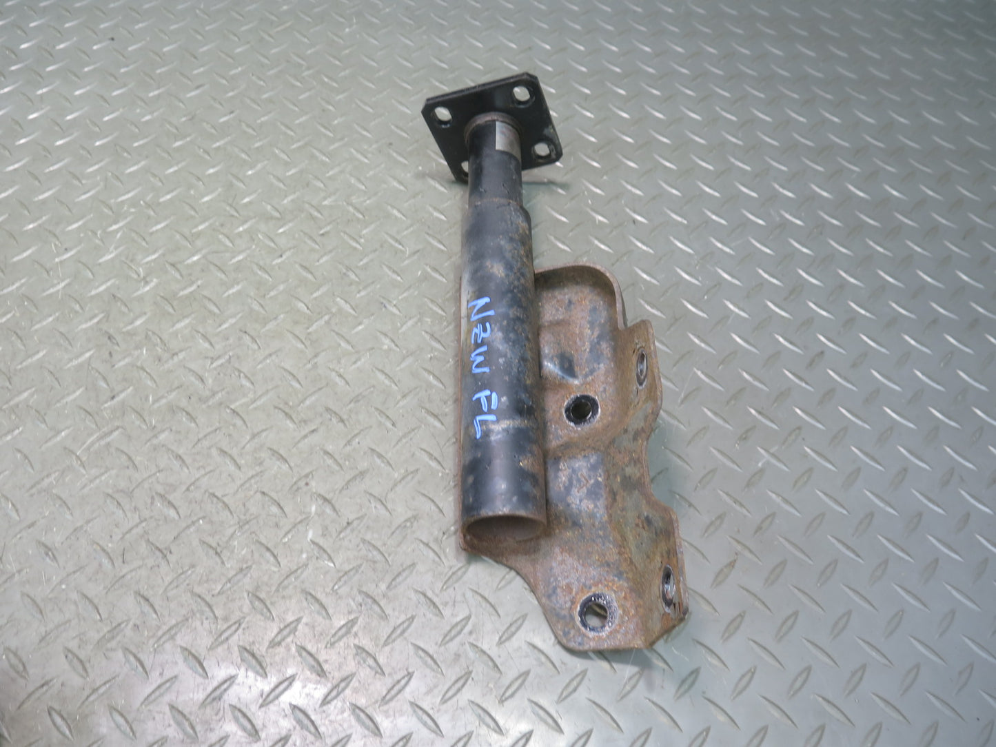 81-83 Datsun S130 280ZX Front Right Left Bumper Shock Absorber w Bolts Set OEM