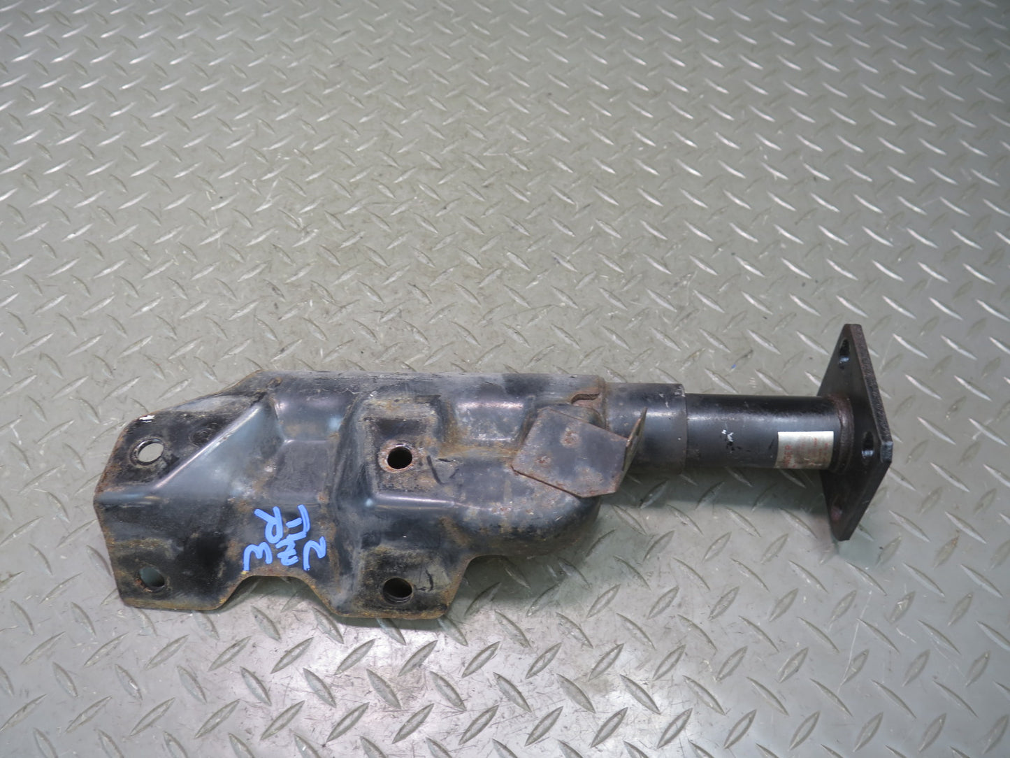 81-83 Datsun S130 280ZX Front Right Left Bumper Shock Absorber w Bolts Set OEM