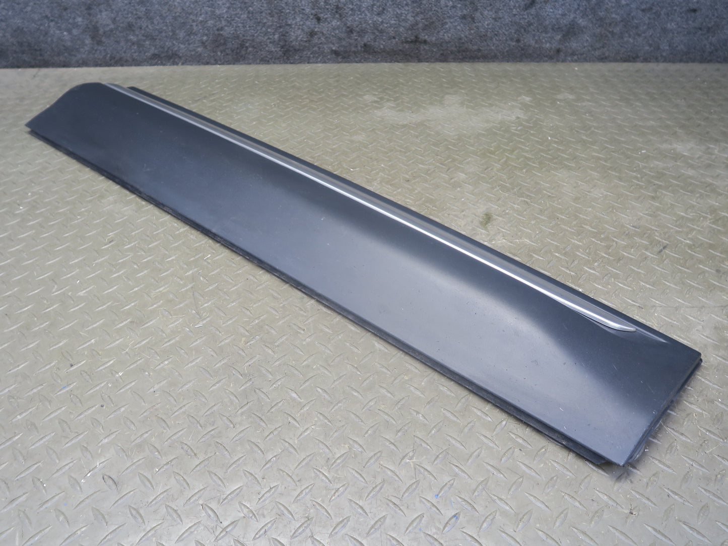12-19 Range Rover Evoque L538 Front & Rear Right Door Lower TRM Molding Set of 2