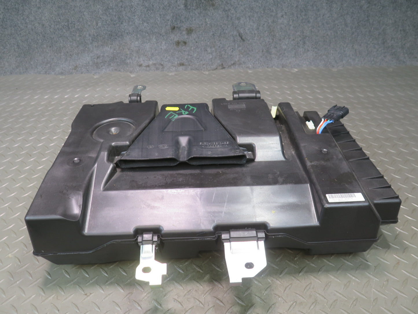 2012-2015 Range Rover Evoque L538 Rear Subwoofer Speaker BJ32-18808-EB