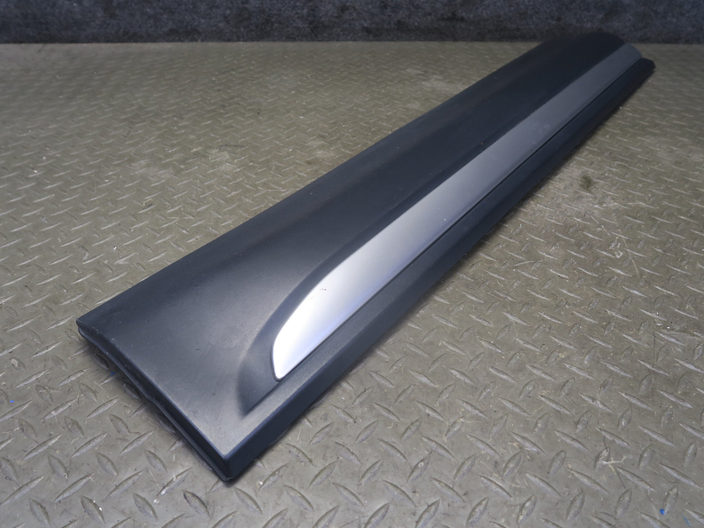 12-19 Range Rover Evoque L538 Front & Rear Right Door Lower TRM Molding Set of 2
