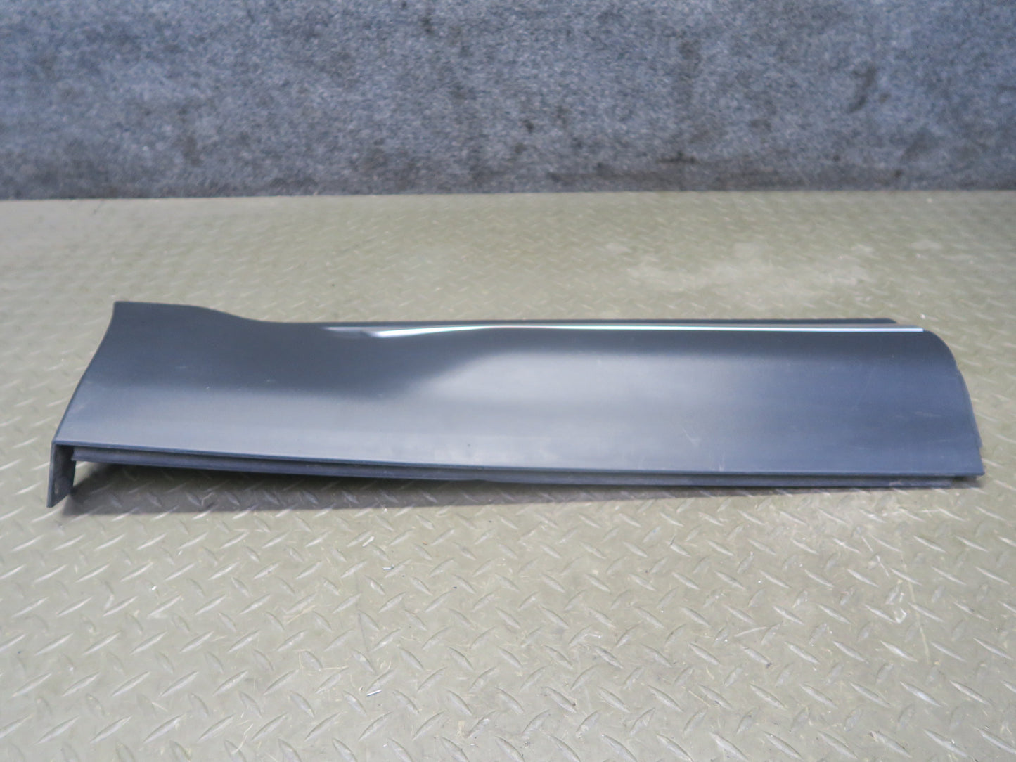 12-19 Range Rover Evoque L538 Front & Rear Right Door Lower TRM Molding Set of 2