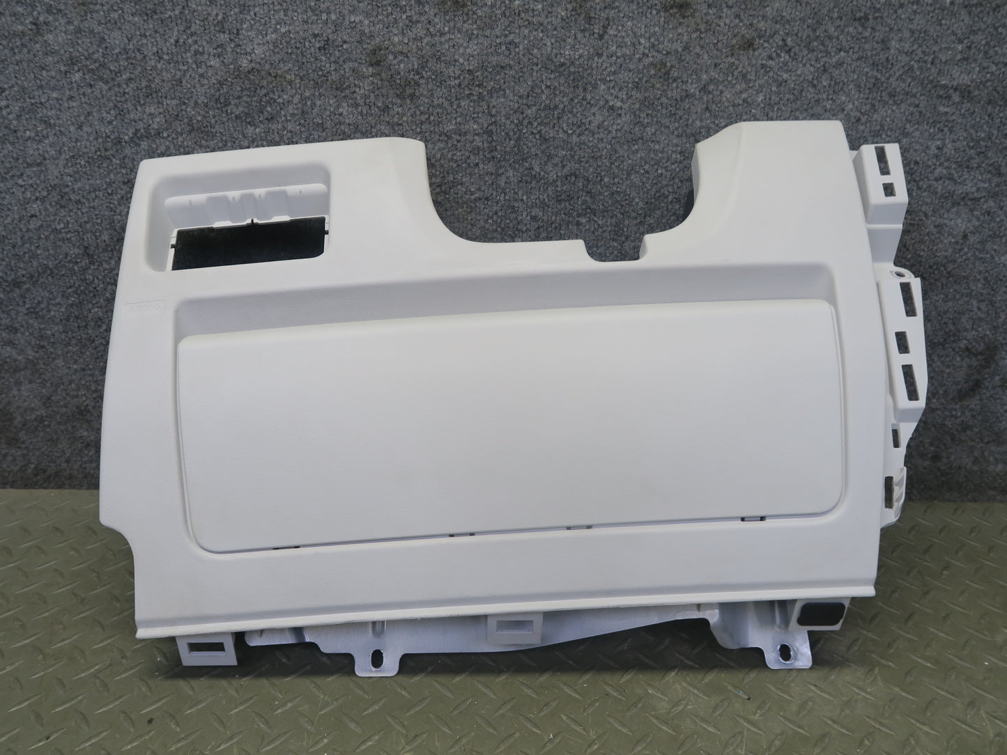 2012-2019 Range Rover Evoque L538 Dash Front Left Lower Knee Trim Panel