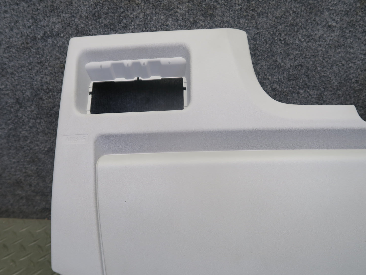 2012-2019 Range Rover Evoque L538 Dash Front Left Lower Knee Trim Panel