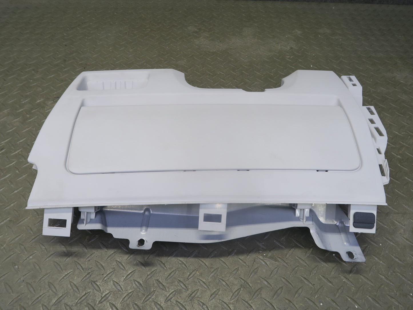 2012-2019 Range Rover Evoque L538 Dash Front Left Lower Knee Trim Panel