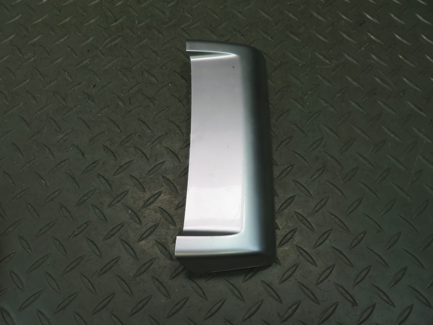 2012-2013 Range Rover Evoque L538 Rear Center Console Trim Cover Panel