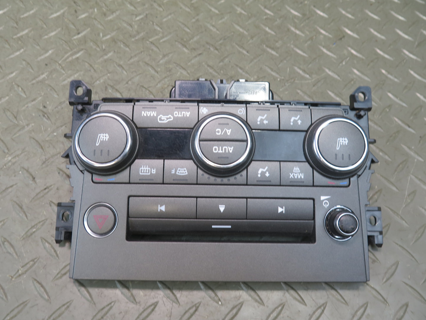 2012-2013 Range Rover Evoque L538 A/C Heater Climate Control Switch Panel