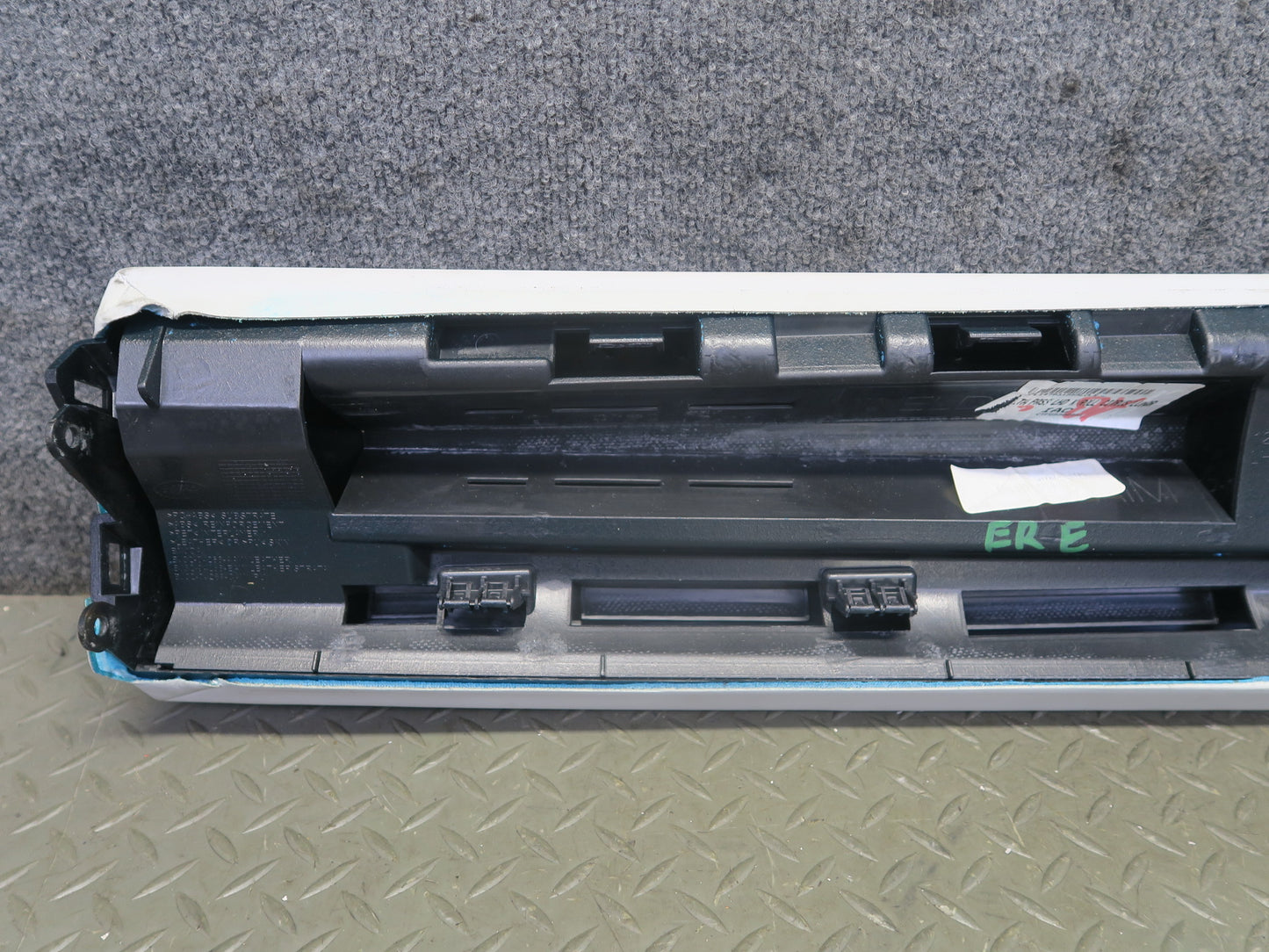 2012-2019 Range Rover Evoque L538 Dash Center Right Trim Bezel Cover Panel