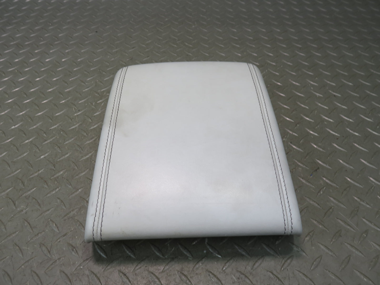 2012-2019 Range Rover Evoque L538 Center Console Leather Armrest Lid Cover