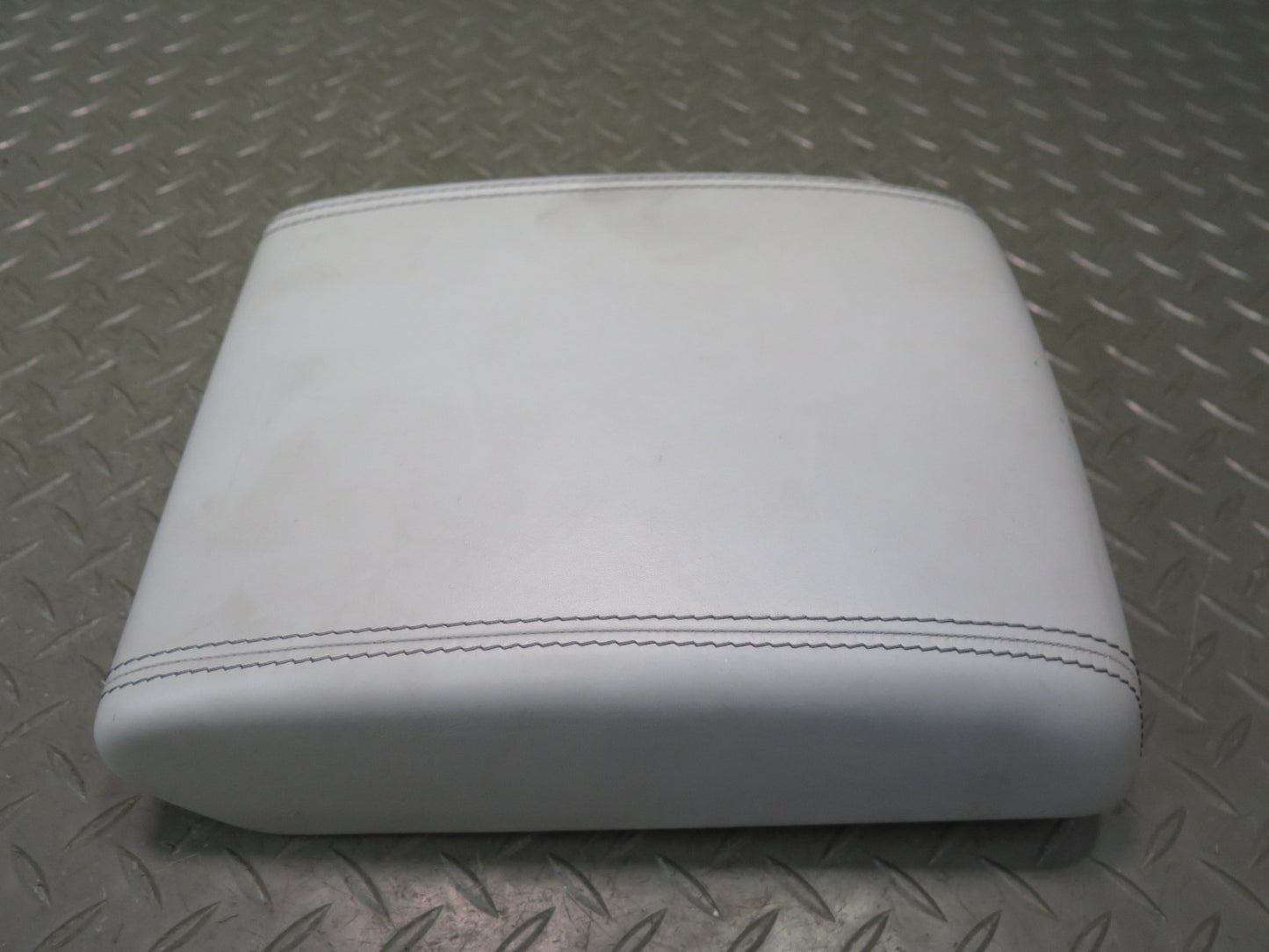 2012-2019 Range Rover Evoque L538 Center Console Leather Armrest Lid Cover