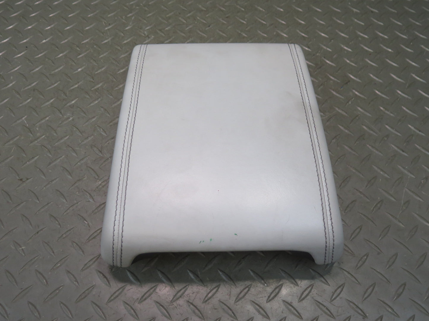 2012-2019 Range Rover Evoque L538 Center Console Leather Armrest Lid Cover