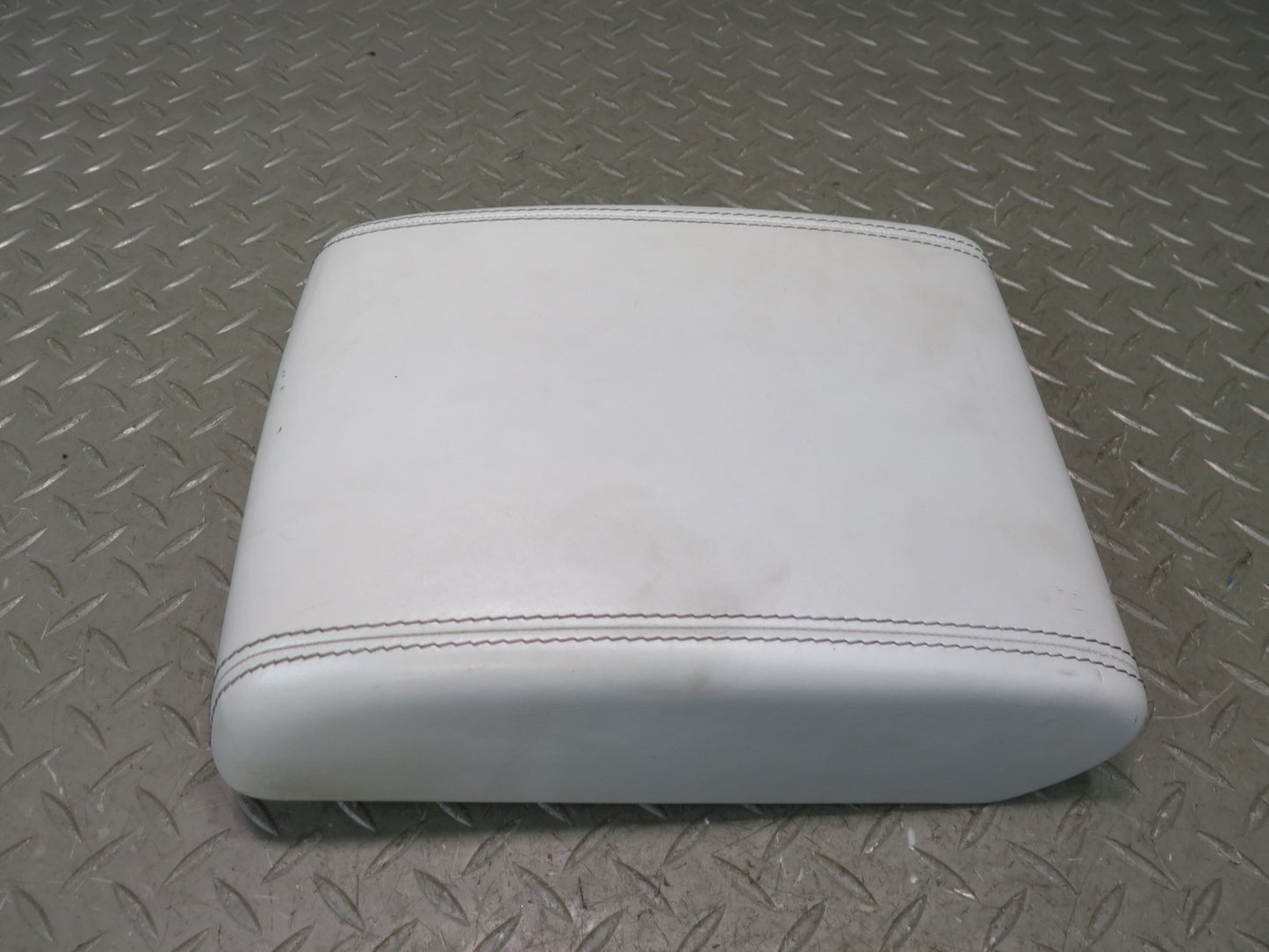 2012-2019 Range Rover Evoque L538 Center Console Leather Armrest Lid Cover